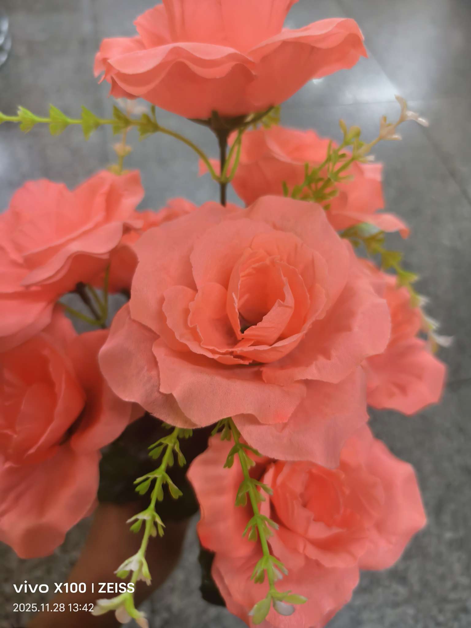 仿真工艺品春天花园塑胶花瓣人造花硅胶花用于扫墓河北礼品装饰