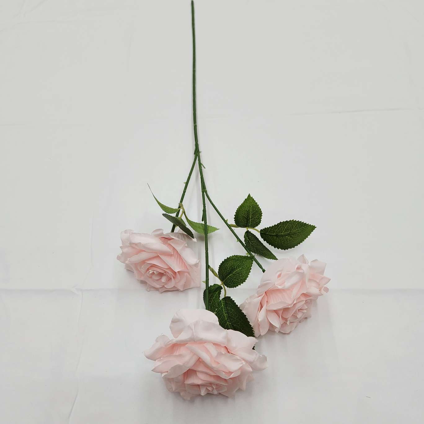 Three tall rose poles, office culture simulation garden, rose pole, torch, carnival night guide, electroplated rose, crocheted bouquet decoration detail image 4