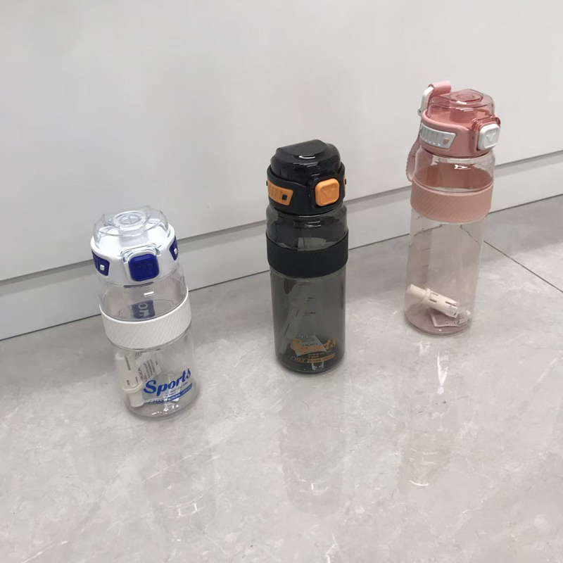 Sports撞色运动吸管杯!带防烫圈+大容量 按扣开盖超方便 学生户外通勤都能用详情5