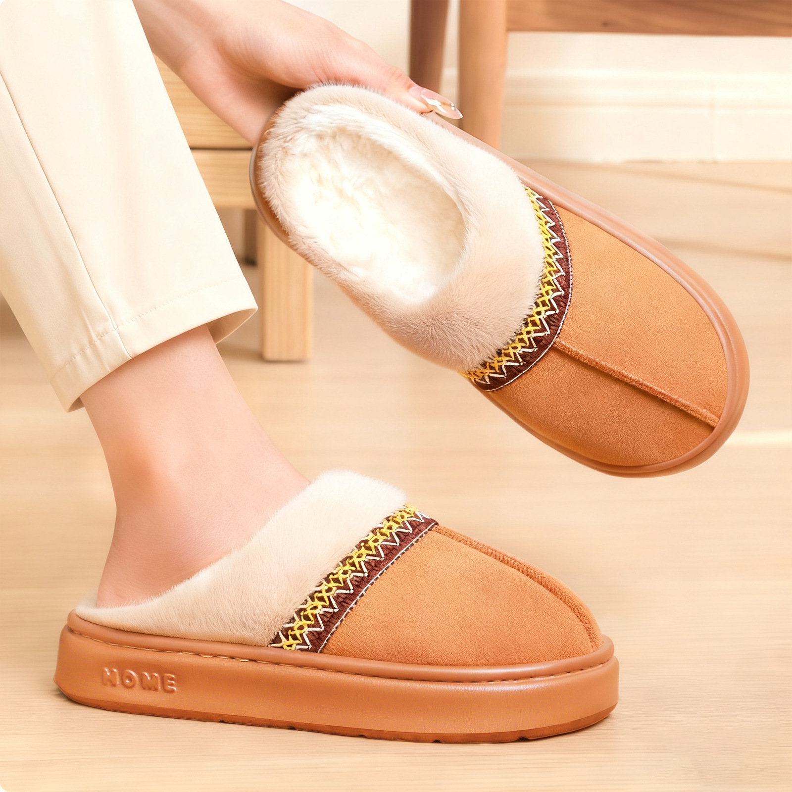 Women's cotton shoes, winter fleece and thickened cotton boots, new cross-border large-sized versatile women's ankle boots, one-foot cotton slippers full figure