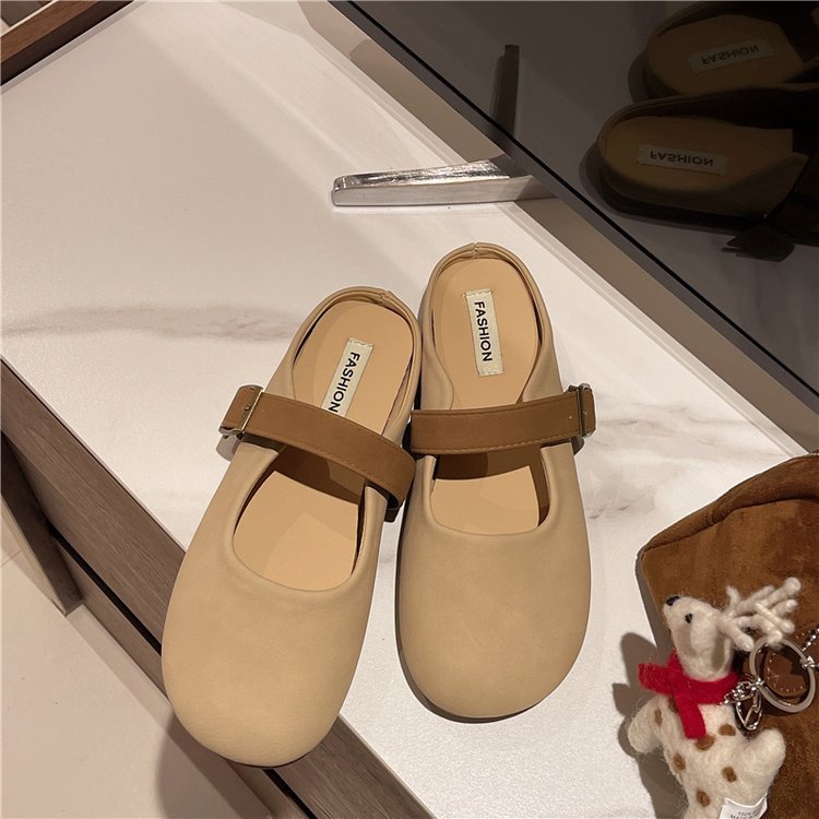Baotou half-slipper women's outerwear 2025 Spring/Summer soft-soled soft leather retro Boken shoes, one-shoulder lazy bean shoes Application Scenario