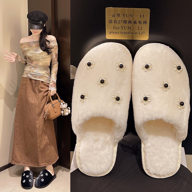 Wholesale of the 2025 autumn/winter new fashion pearl flower cotton flip-flops for daily home use with soft soles and warmth full figure
