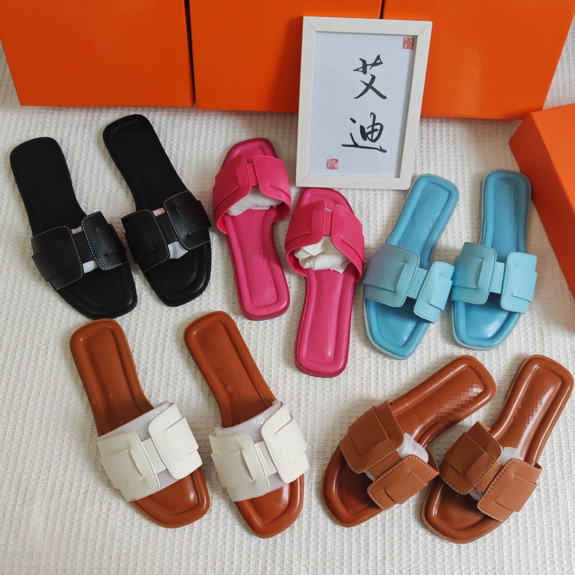 New foreign trade bestseller, casual and versatile Ladies' flat slippers, cool slippers wholesale Ladies flats shoes full figure