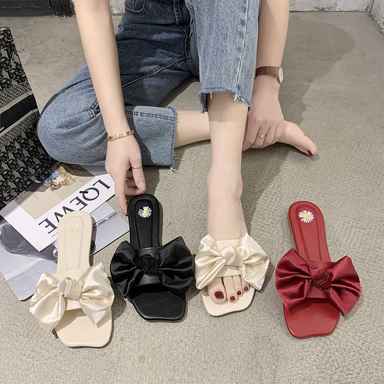 2025 Bow Fairy Cool Slippers for Women's outerwear, flat-bottomed embroidered Summer New Seaside and beach one-shoulder slippers details Picture