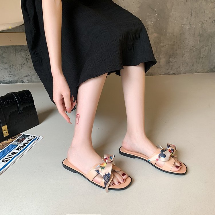 The 2025 new summer style of women's flip-flops with a bow, medium thick heel and one-line fairy style Roman shoes Specification drawing
