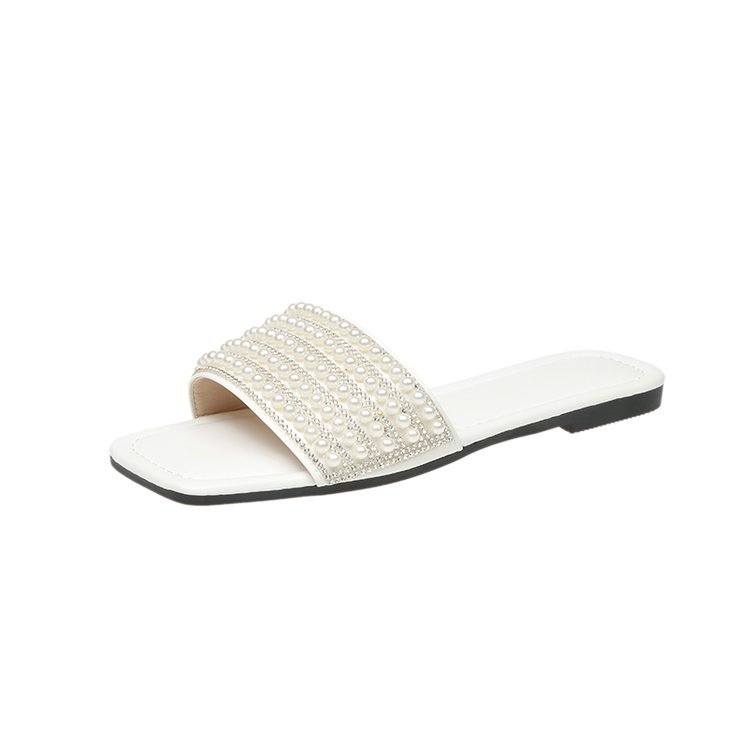 Korean version 2025 Summer new fashion outerwear slippers, women's beaded flat flip-flops, beach sandals Item Picture
