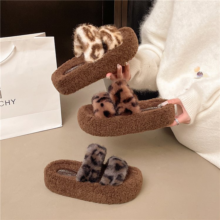 Thick-soled leopard print woolen slippers for women's outerwear, one-line fleece for warmth and height increase, new style cotton slippers for autumn and winter 2025 Application Scenario