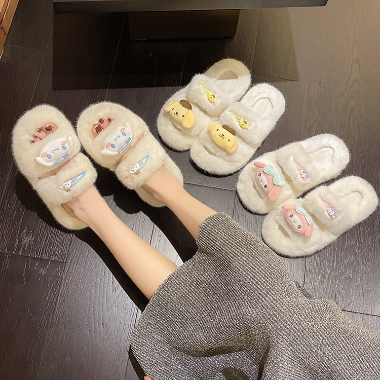This is a trendy Instagram plush slipper for women. It has thick soles and is versatile. It features a cute fairy style and a gentle one-shoulder cotton slipper details Picture