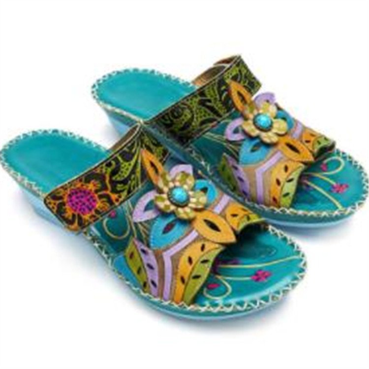 New ethnic style flip-flops for women in cross-border foreign trade, summer color-blocked wedge heel totem 43 large size flip-flops for women Item Picture