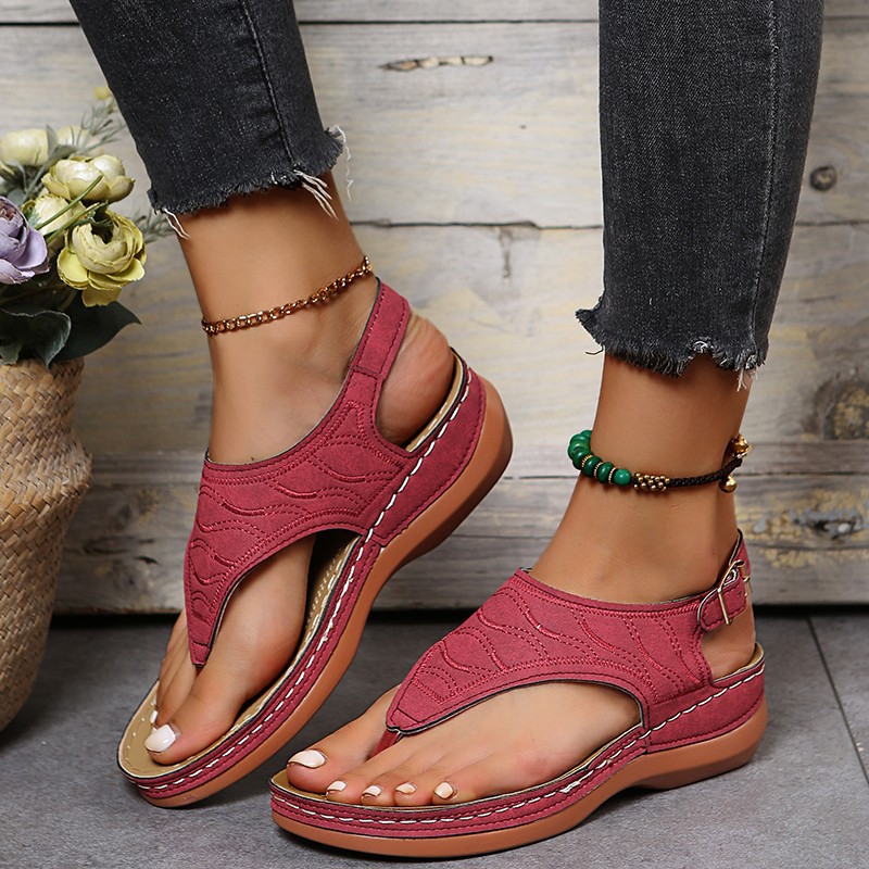 Big Size Foreign Trade 2022 Summer New Herringbone Roman-style open-toe one-line buckle toe-clamping casual Women's Sandals 43 details Picture