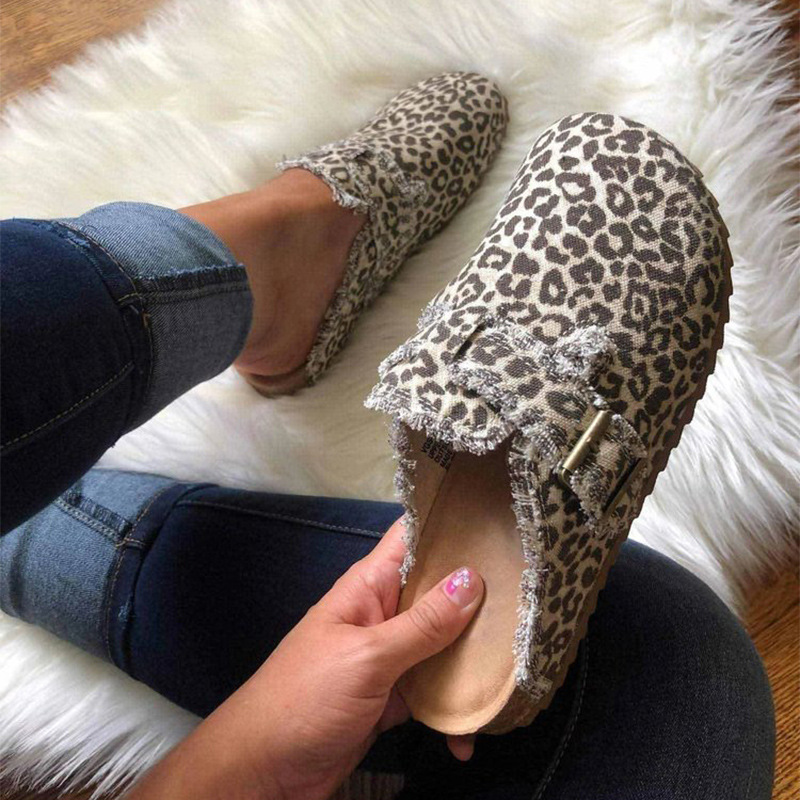 Independent station Cross-border large-sized slippers for women 2022 Spring and Autumn New European and American leopard print half-toe lazy shoes Bean Bean Shoes full figure