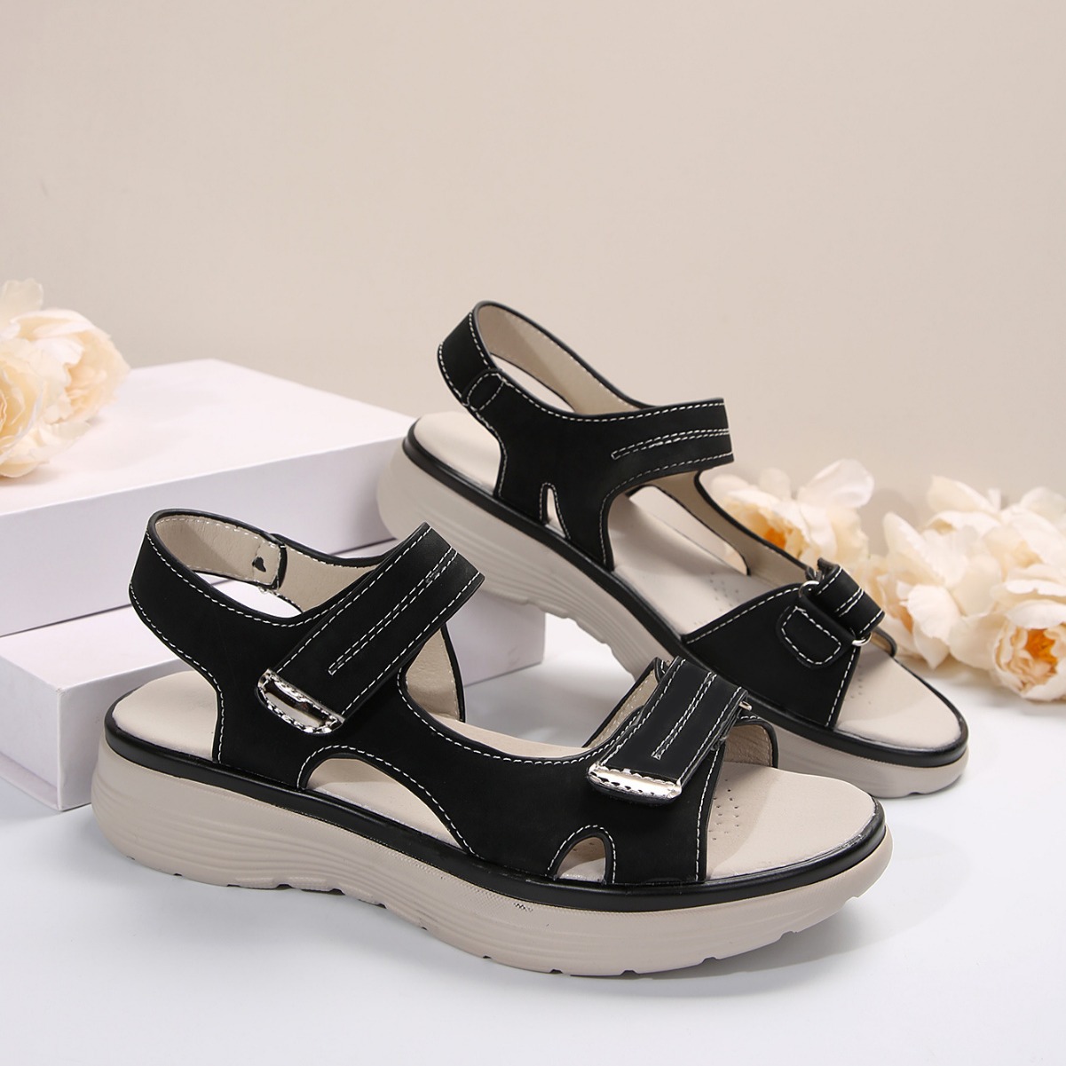 2024 New cross-border Amazon leather thick-soled women's sporty slope and lightweight Velcro large-sized Roman sandals Specification drawing