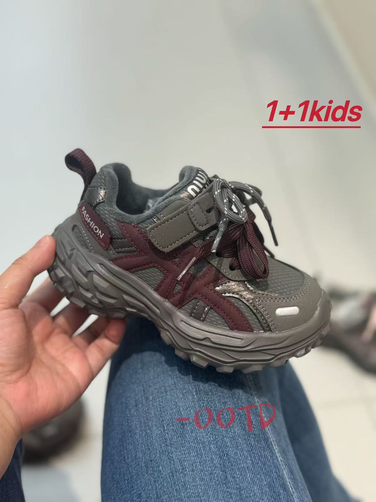 1+1 童鞋儿童运动鞋休闲鞋双色（26-30）批发