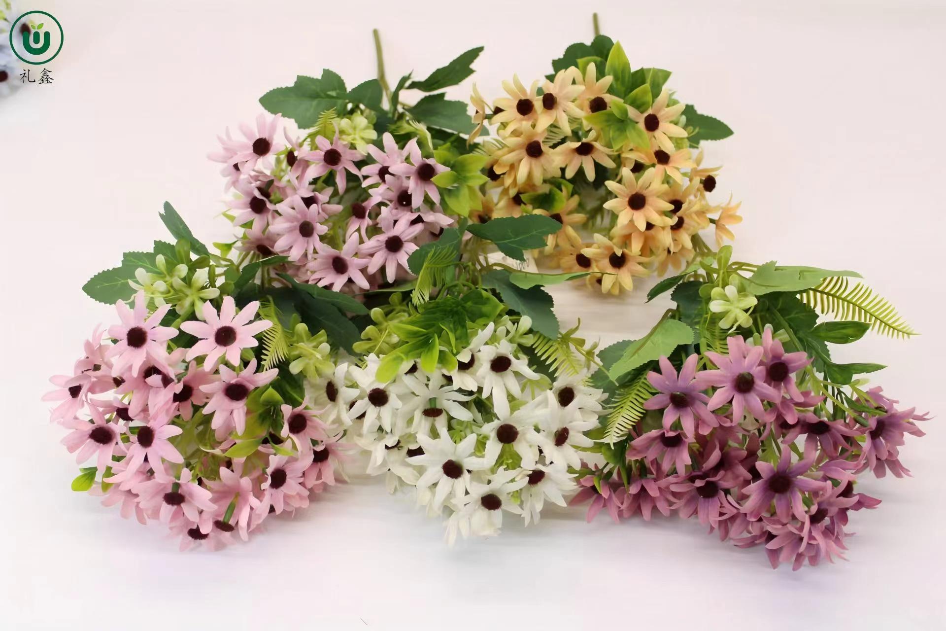 Five-headed small-clawed chrysanthemum simulation handicrafts, creative display items, gifts, home decorations, handicrafts, collectibles, multiple choices Application Scenario