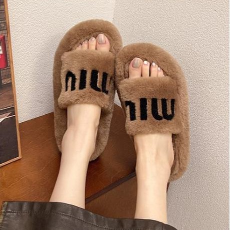 35-41 size oversized women's shoes, woolen slippers, women's outerwear, 2025 autumn/winter new style, versatile, thick-soled, one-piece for pregnant women, 41 Application Scenario