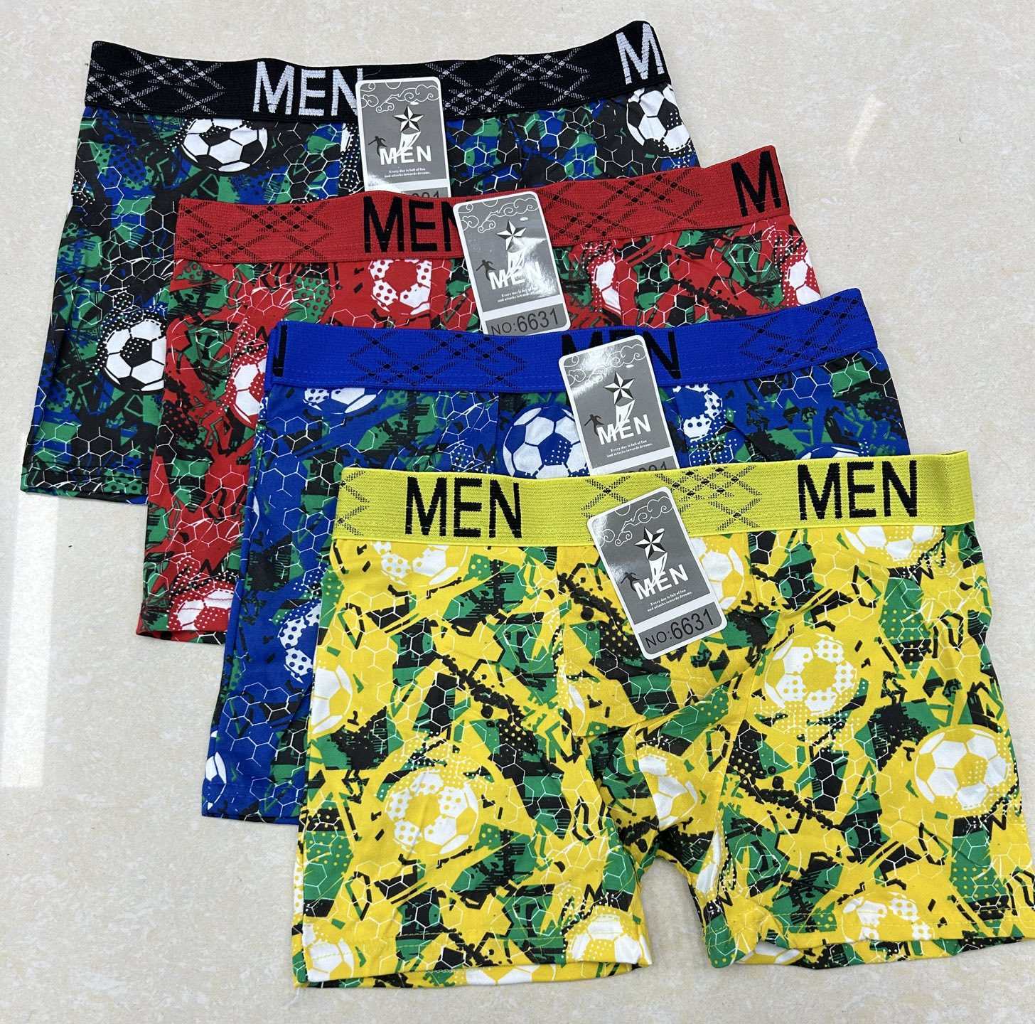 Super low-price men's boxer briefs, flat briefs, comfortable boxer shorts for export. A wide variety of styles available. Custom-made men's briefs are also available full figure
