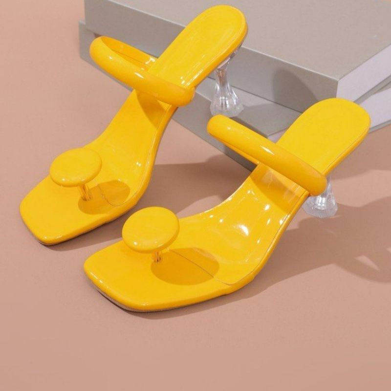 Summer 2024 new style of large-sized sandals for women in foreign trade, square-toed wedge heels, fashionable and casual patent leather beach shoes for women Specification drawing