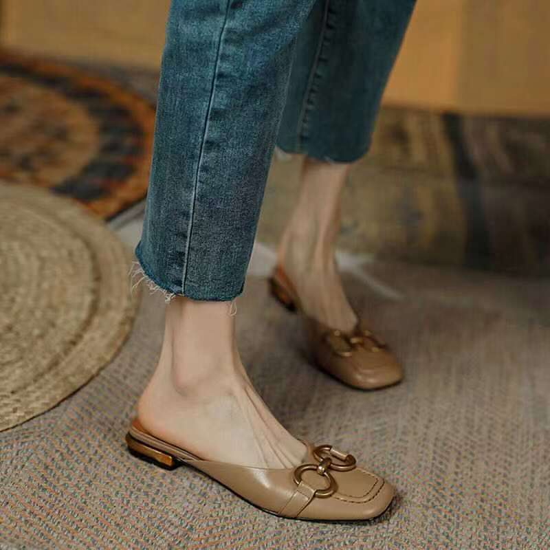 French retro flip-flops for women's summer outerwear, flat and half-heeled 2024 new square-toed lazy Muller shoes for women details Picture