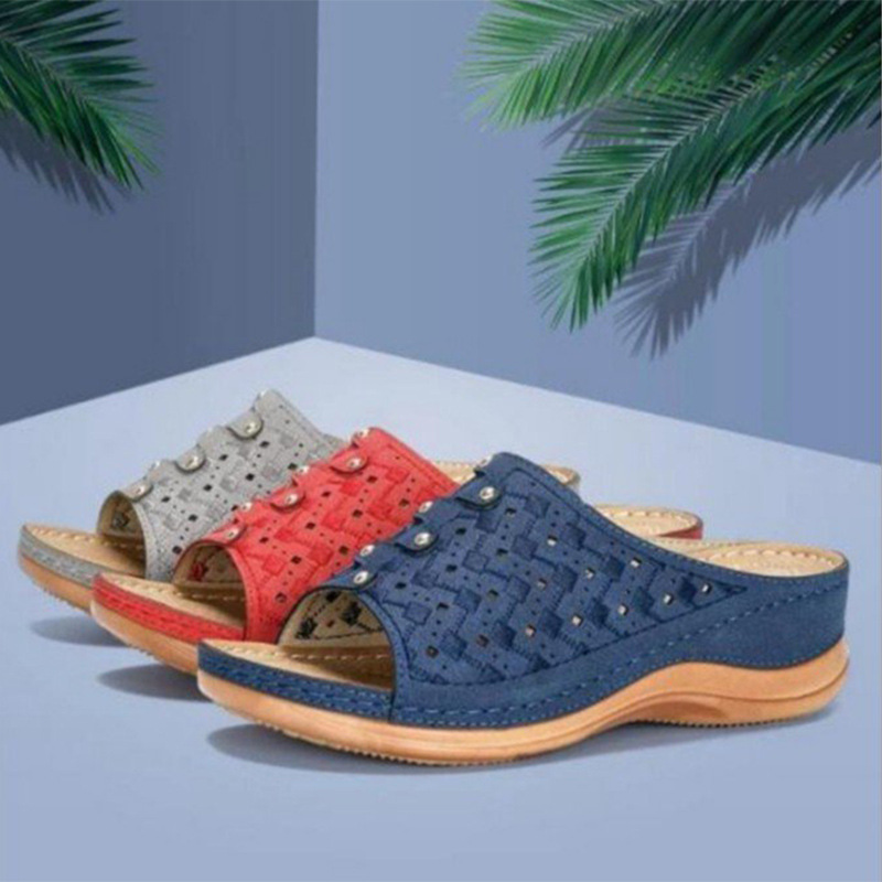 Aliexpress large-sized European and American women's flip-flops, one-piece retro casual outdoor wedge heel thick-soled beach sandals for women full figure