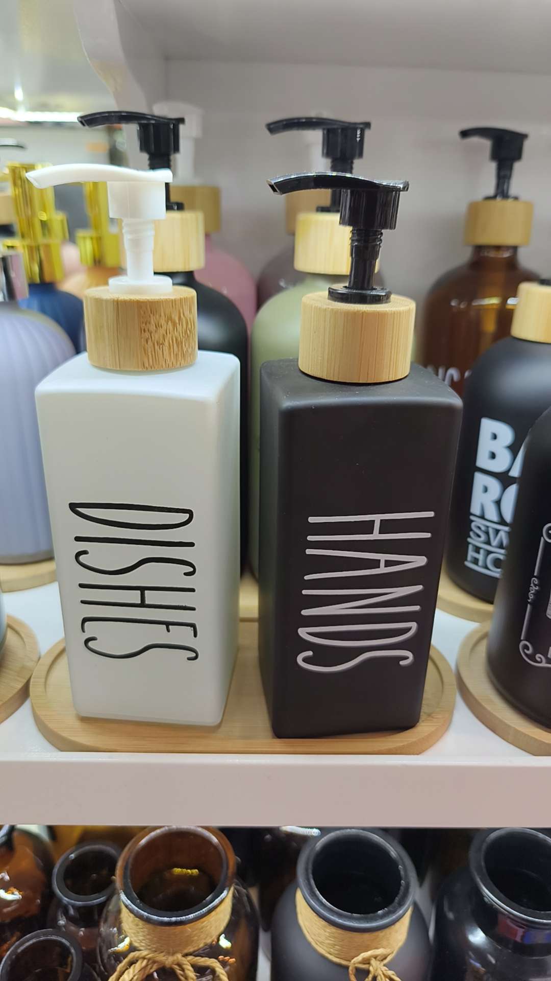 玻璃工艺品实物图