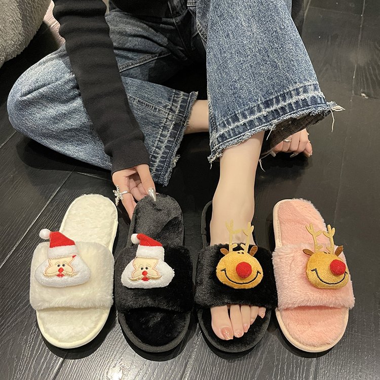 The new Korean-style plush slippers for the autumn and winter of 2025 are cute and casual, with a flat bottom. They are a unique and girlish style details Picture