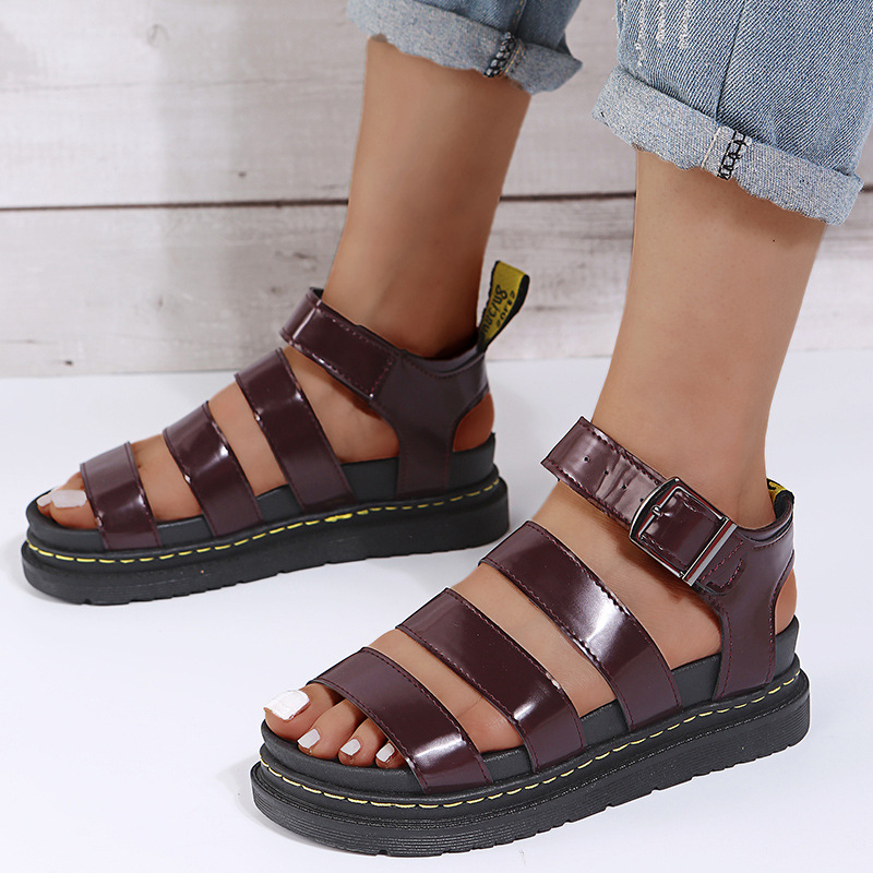 New 2023 European and American summer women's sandals with buckle casual beach shoes, thick-soled cross-border large-sized flat Martens sandals Specification drawing
