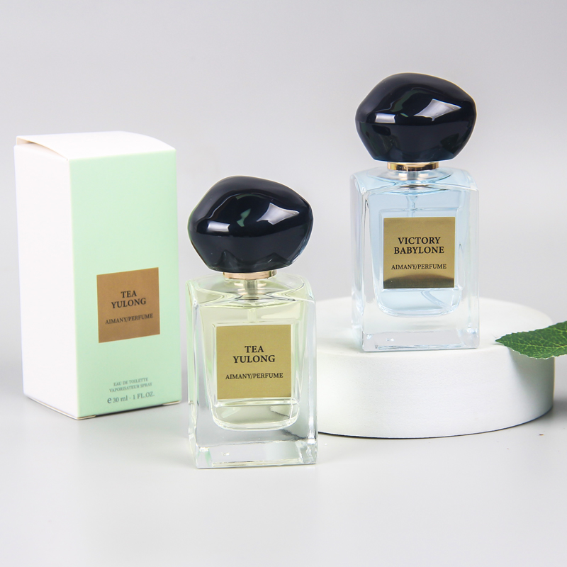 إن شاي Yurone، وهو عطر ممتل يبلغ 50 مليمتر، حبّ، يُباع بسرعة عبر الحدود