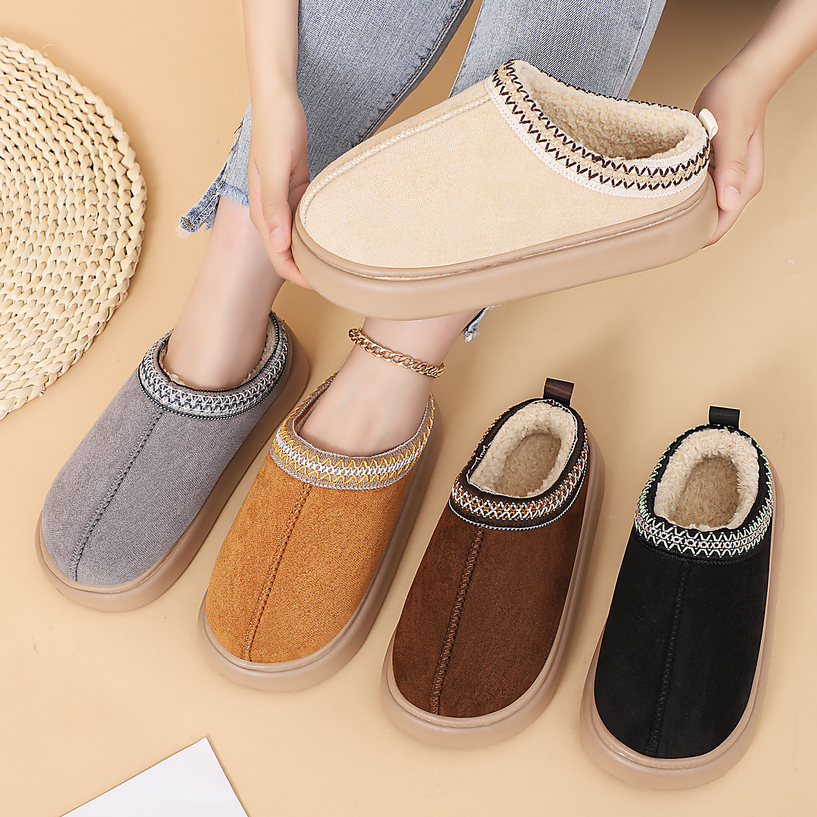 New women's cotton shoes with fleece cotton slippers, cross-border consignment, large-sized thickened ankle boots, cold-proof snow boots, soft-soled warm cotton shoes Application Scenario