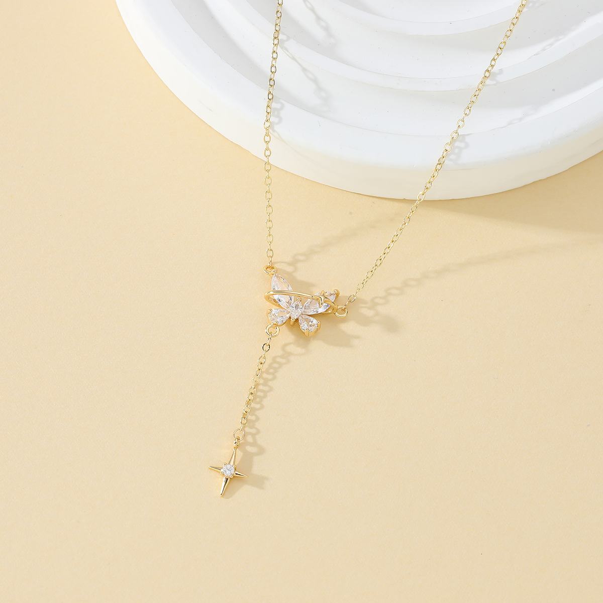 Xuhui brand's premium new copper-plated real gold and zircon inlaid collarbone chain, a stylish and versatile necklace details Picture