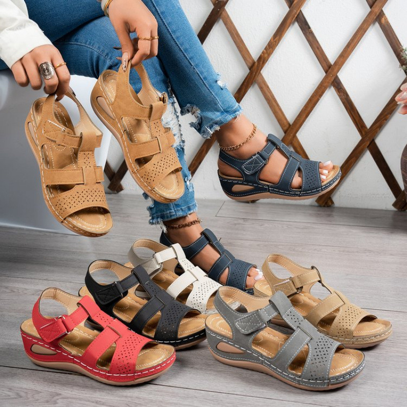 Cross-border new style 2025 Summer casual water diamond Velcro sandals for women, beach and slope heel sandals Specification drawing
