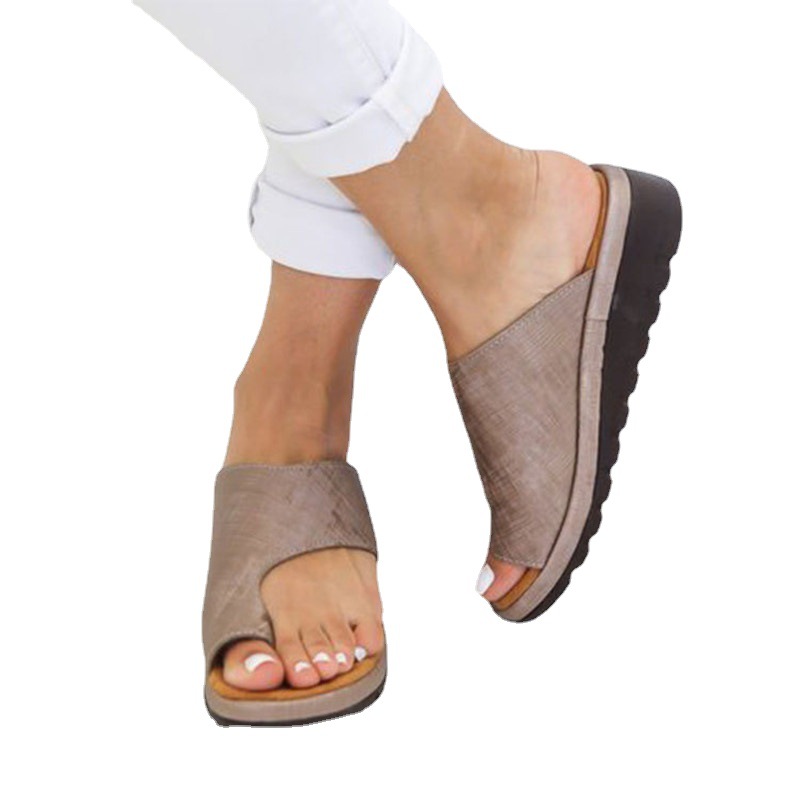 wish Summer European and American flat-bottomed flip-flops, women's beach sandals in stock, sizes 35-43 Item Picture