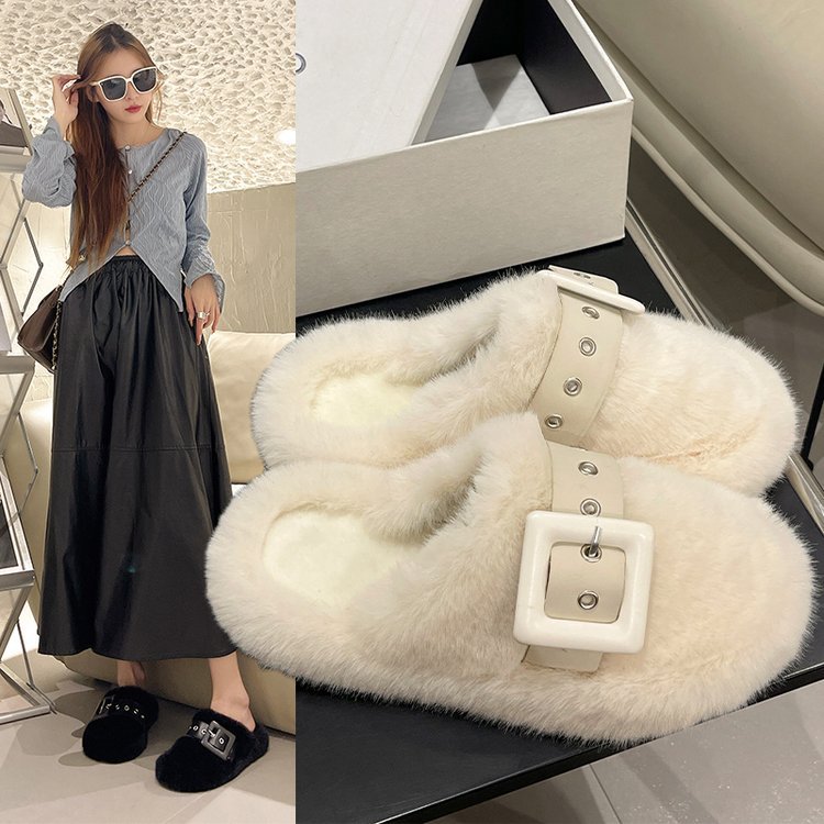 2025 New niche high-end fairy-like gentle cotton flip-flops for casual outerwear, flat and anti-slip for women full figure