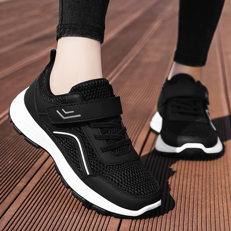 Women's autumn breathable, comfortable and casual single shoes with Velcro for couples, soft-soled and not tiring to the feet, men's and women's walking shoes details Picture