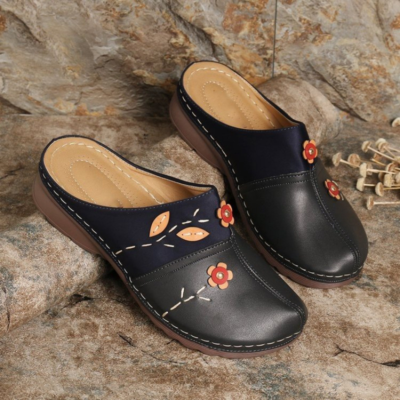 Cross-border 2024 Summer New style Baotou flip-flops, ethnic-style soft cake soles, flower handcrafted thick-soled retro women's sandals full figure