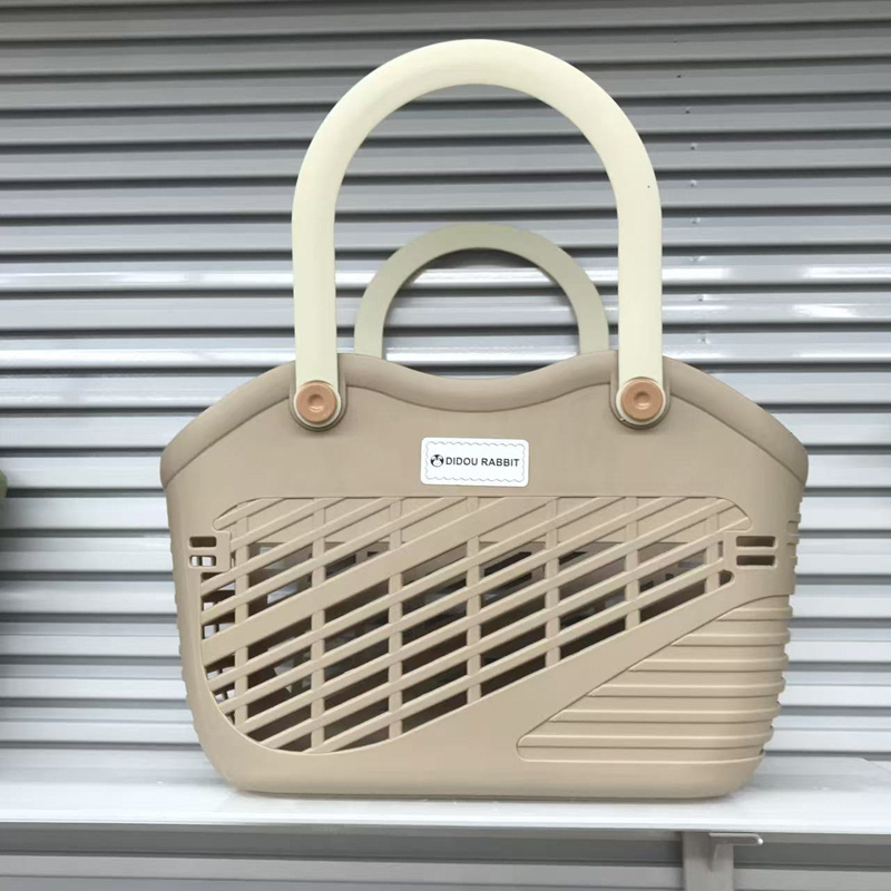 TPE material hollowed-out hand-held basket, multi-color portable sundries storage basket, home bathroom desktop organization basket Application Scenario
