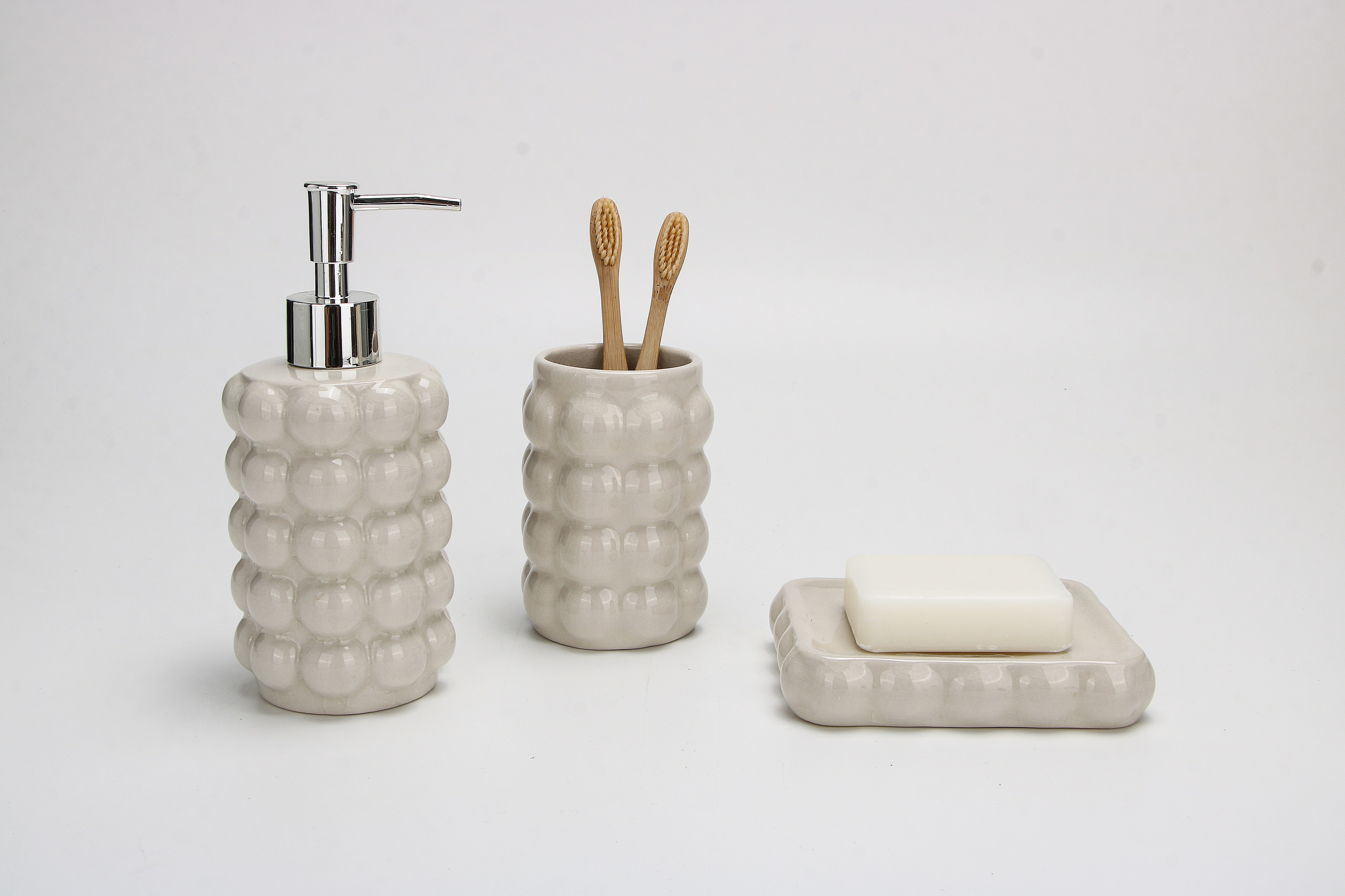 高端卫浴套件洗手液瓶酒店用品洗漱套装简约实用多功能家庭陶瓷材质卫生间套件爆裂纹