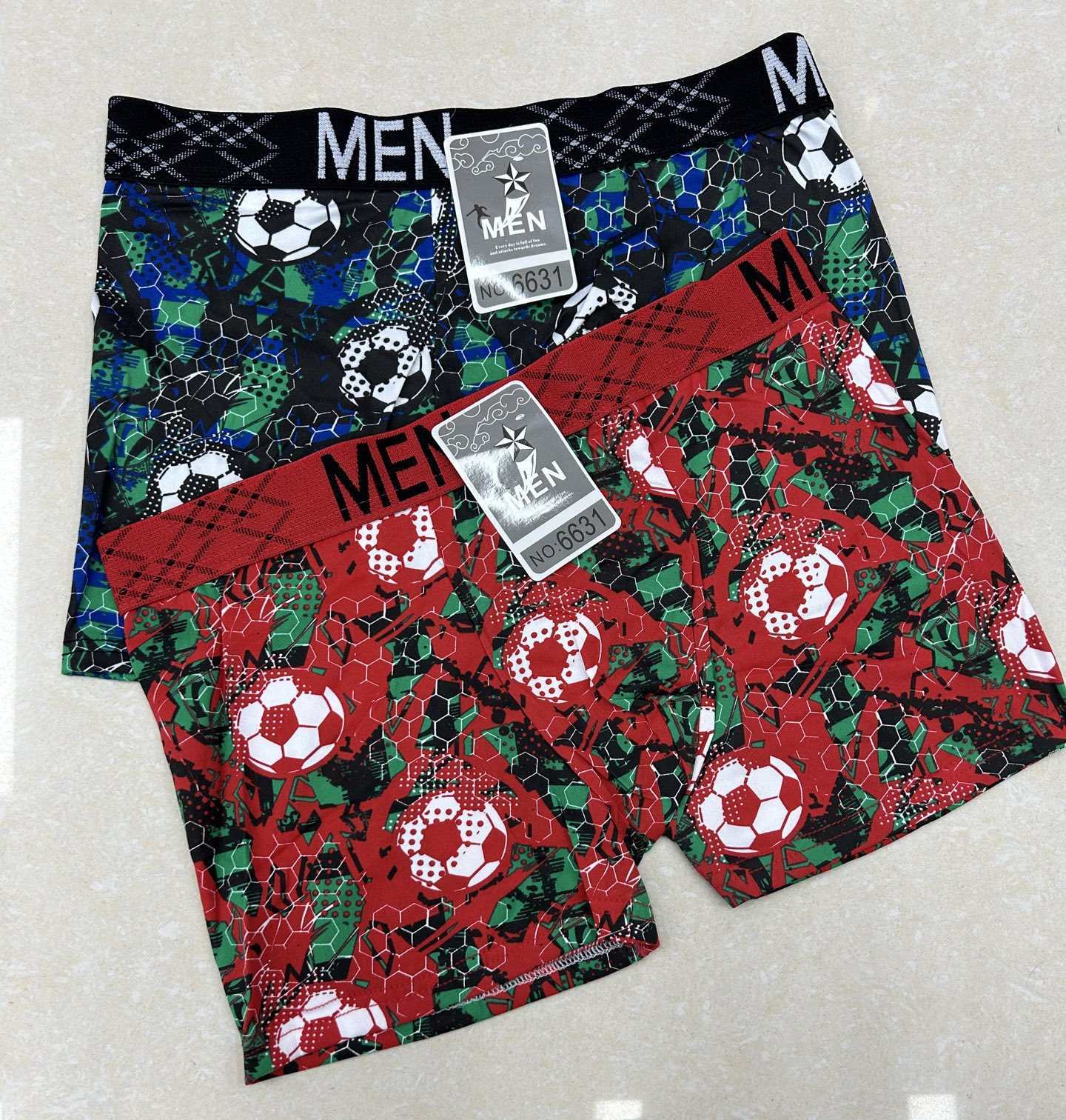 Super low-price men's boxer briefs, flat briefs, comfortable boxer shorts for export. A wide variety of styles available. Custom-made men's briefs are also available details Picture