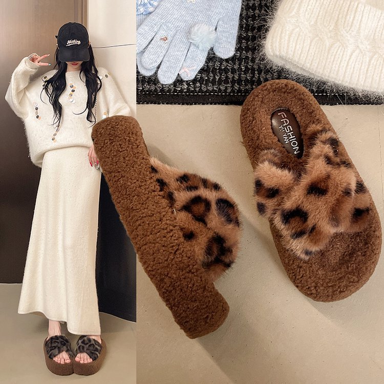 Cross-border large-sized leopard print cross one-line woolen slippers autumn and winter new thick-soled open-toe warm plush cotton slippers for women details Picture