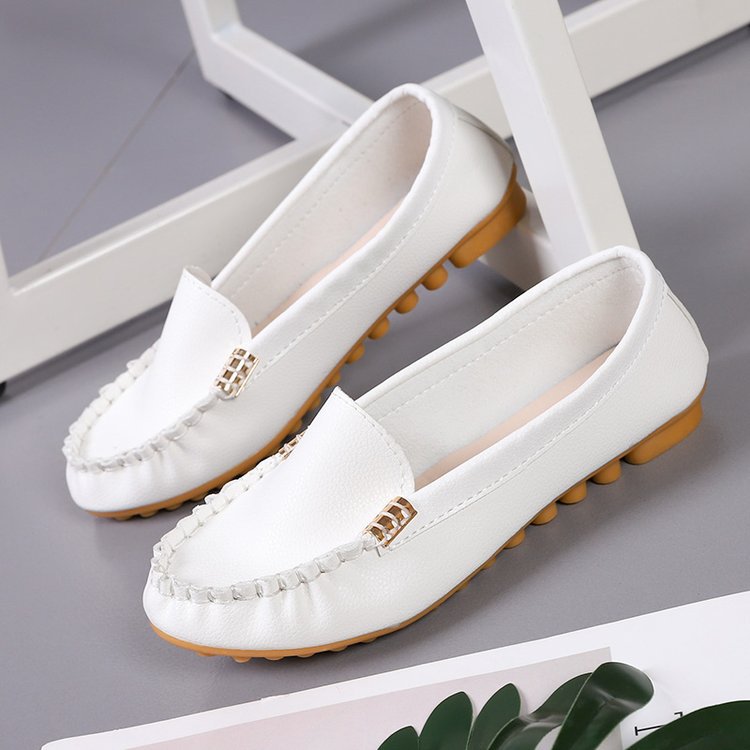 The 2025 new style of oversized women's shoes for cross-border trade from Europe and America, made of denim and bean shoes with a shallow opening, are suitable for women to wear on one foot Specification drawing