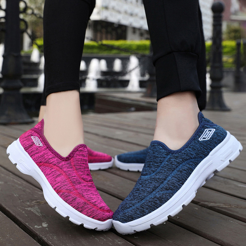 Men's soft-soled breathable walking shoes, one-piece consignment, couple casual shoes, cross-border sports shoes for middle-aged and elderly men full figure