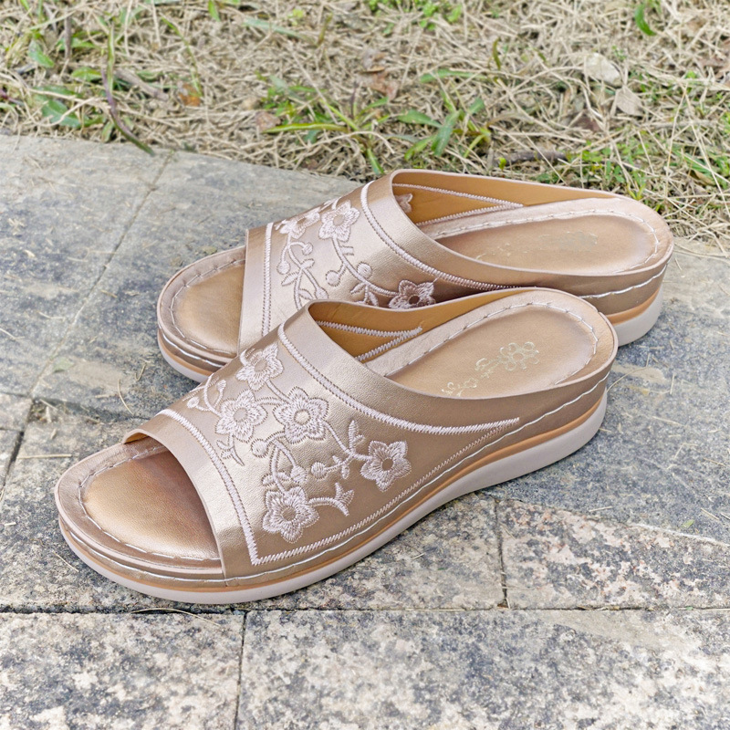 LAZADA export size 43 cross-border large size embroidered cross Light and comfortable wedge heel sandals, sewing thread slippers for women Application Scenario