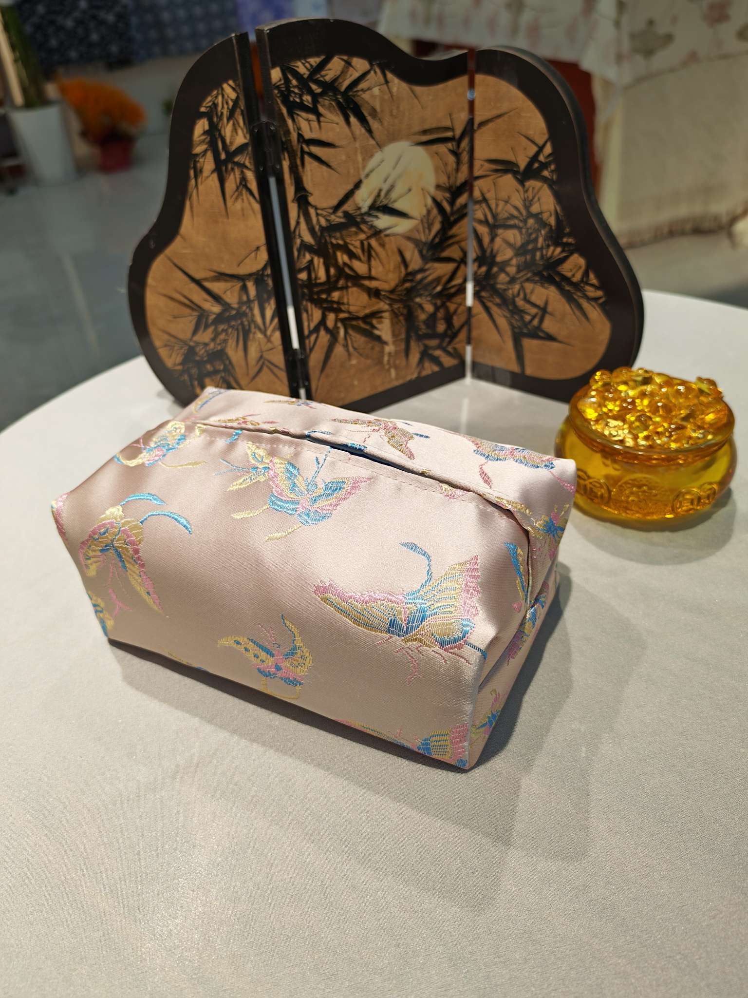 国风新中式中国风丝绸宋锦织锦缎家纺居家布艺纸巾盒布艺纸巾套抽纸盒面包款桌面创意装饰用品粉蝶布艺纸巾盒