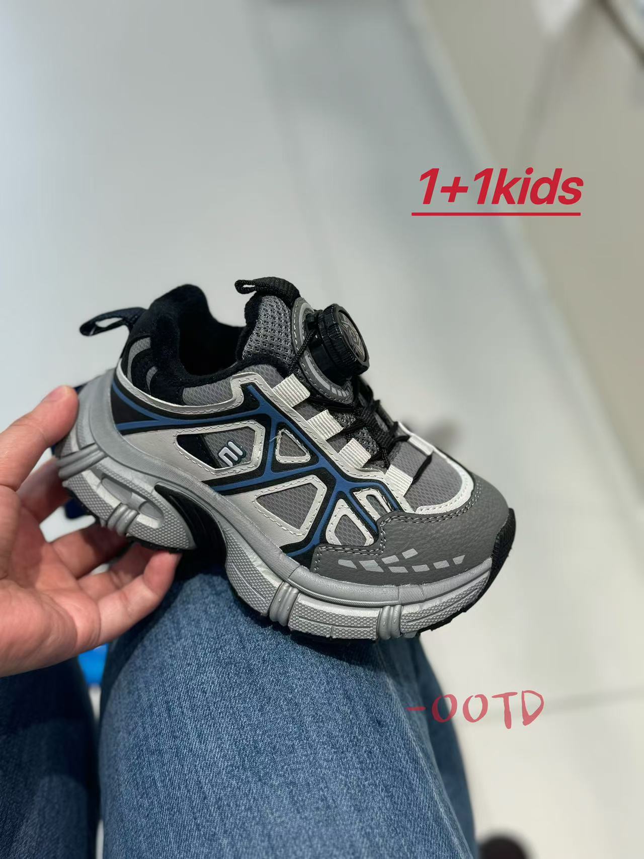 1+1 童鞋 KIDS-00TD儿童运动鞋（26-30）批发零售