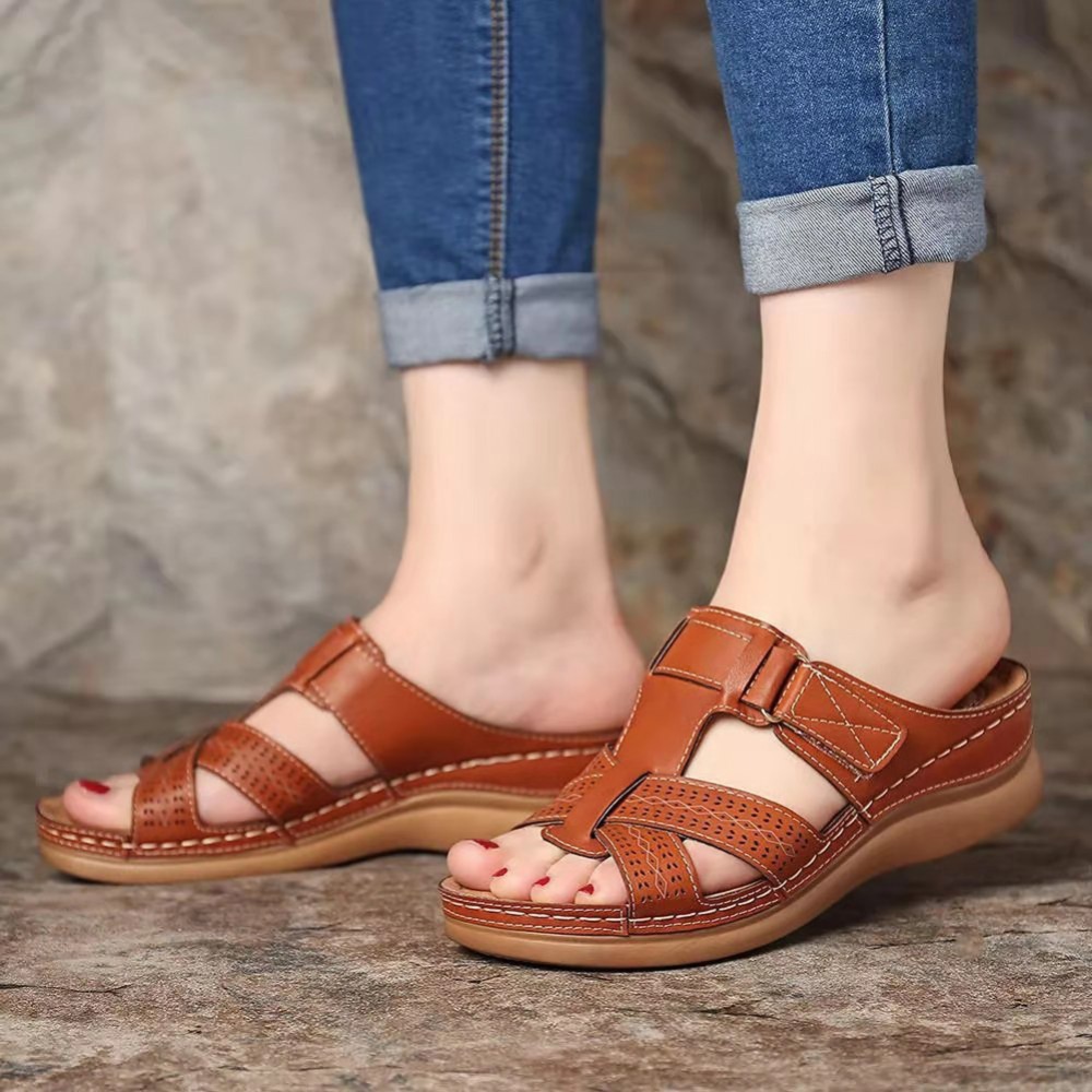 Amazon's oversized summer casual retro wedge heel thick-soled sewn leather one-line women's flip-flops full figure