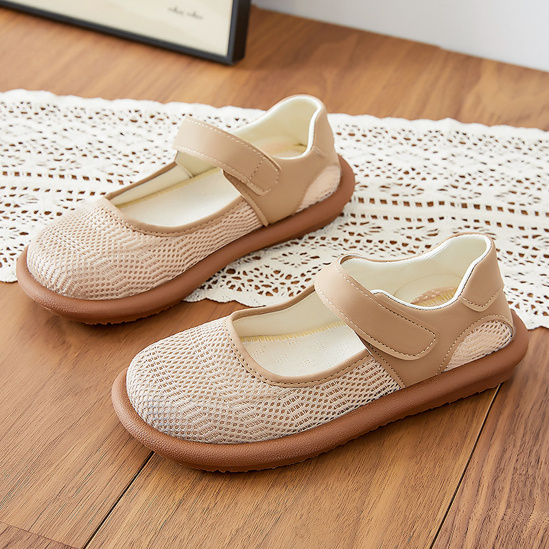 Women's shoes, breathable shoes for middle-aged and elderly mothers, single shoes, comfortable old Beijing grandma shoes, casual soft-soled women's cloth shoes full figure