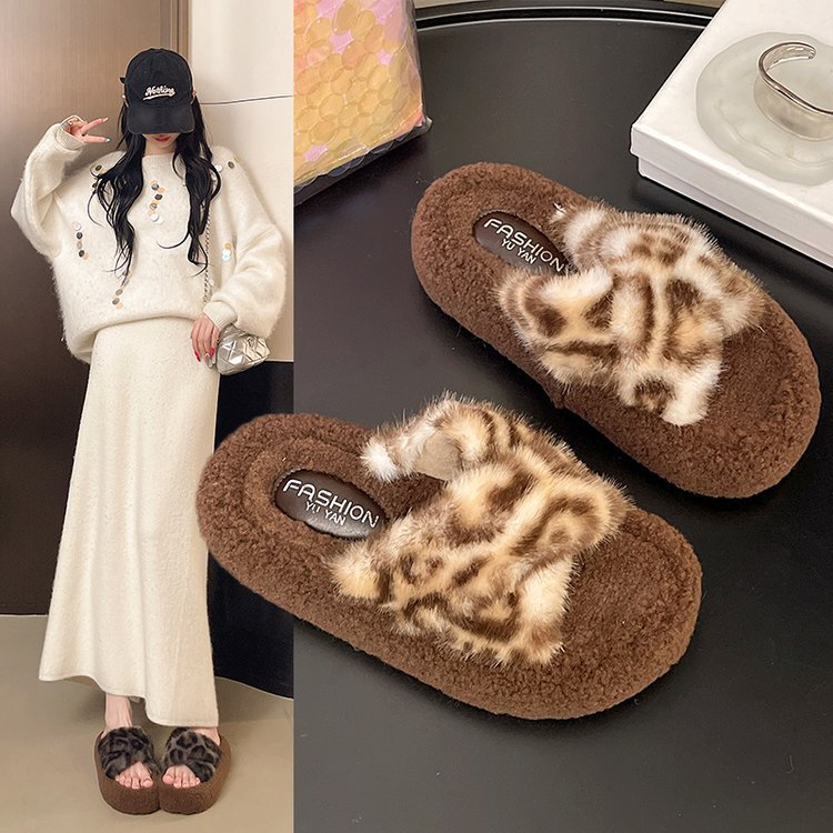 Cross-border large-sized leopard print cross one-line woolen slippers autumn and winter new thick-soled open-toe warm plush cotton slippers for women full figure