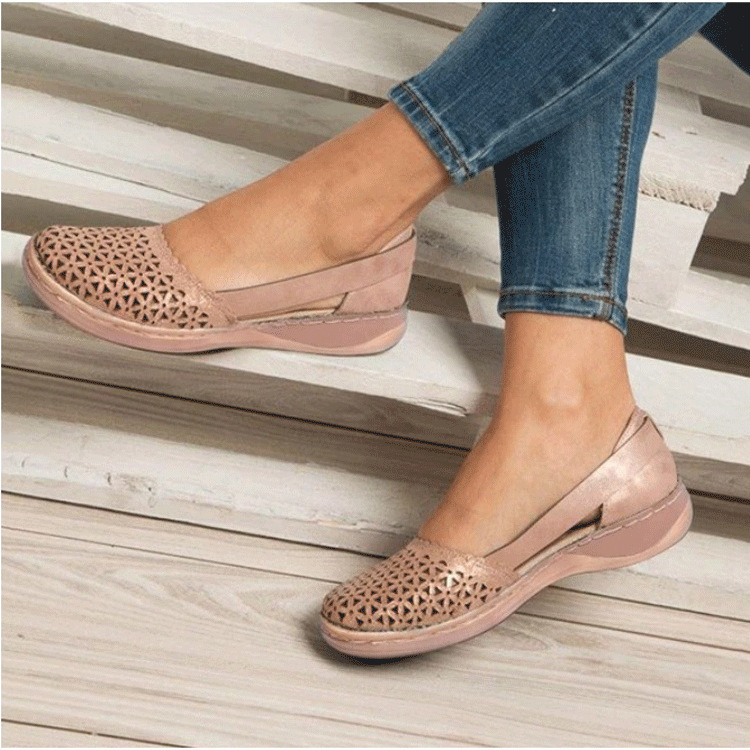 wish's 2021 new style of independent station fashion sandals for women with a hollowed-out top, size 43 large flat sandals for women full figure