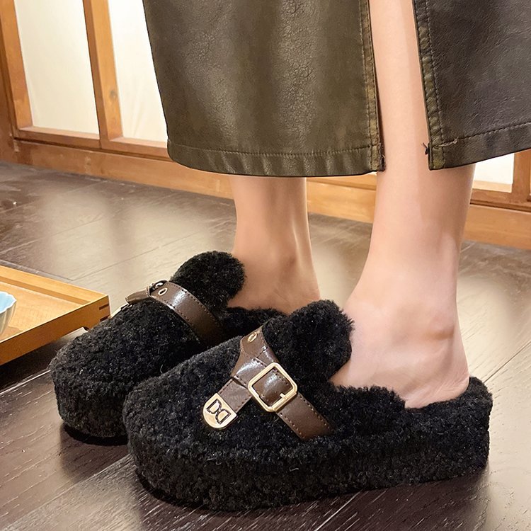 Fashionable muffin thick-soled toe cap half-slipper women's outerwear 2025 new autumn and winter lambskin wool shoes with velvet cotton slippers details Picture