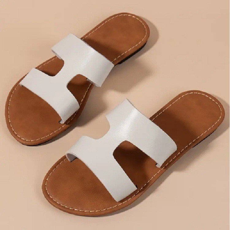 Spring 2025 fashionable and niche outdoor beach shoes, simple and versatile flip-flops, trendy and casual flat slippers details Picture