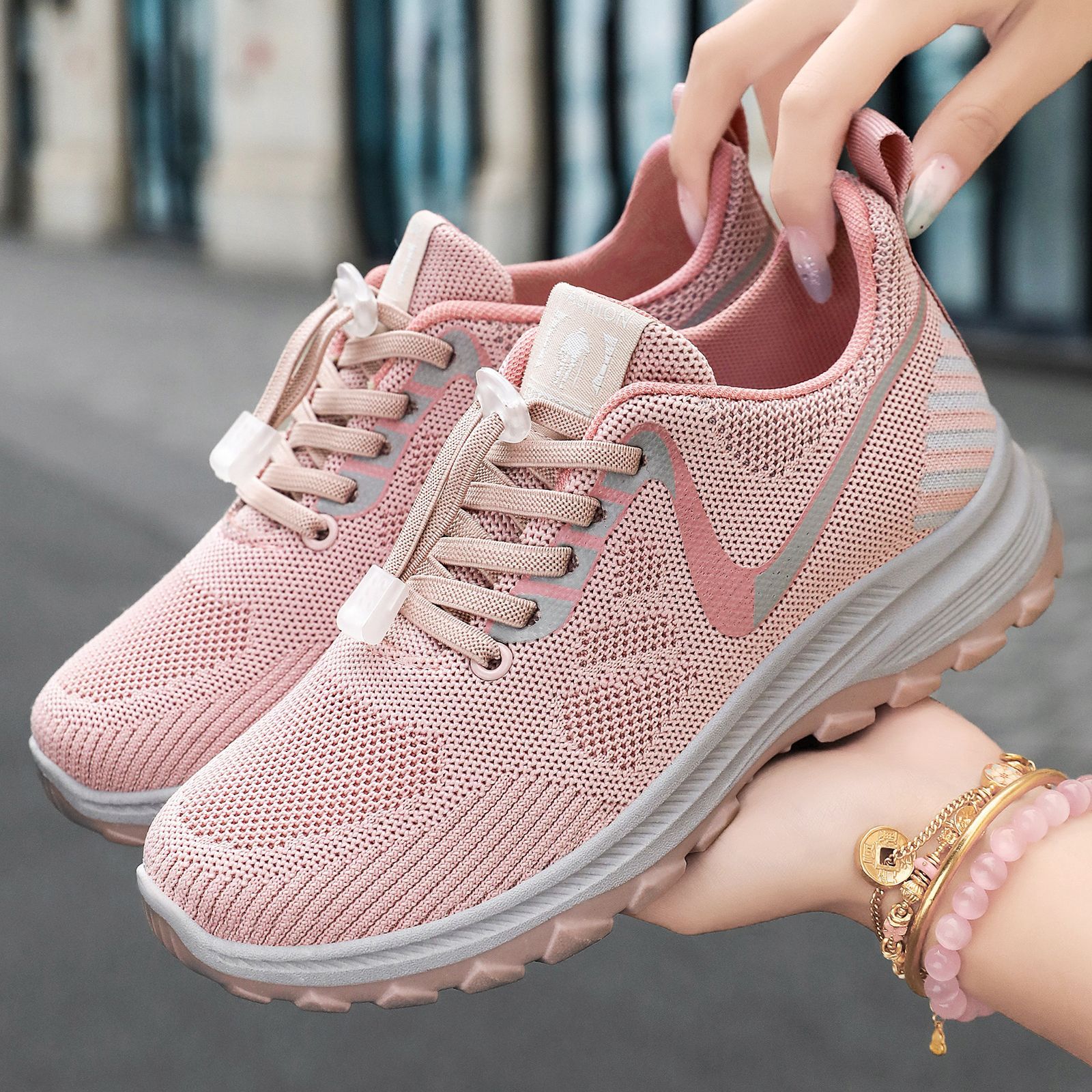 Women's autumn new style travel shoes, breathable and comfortable, middle-aged and elderly walking shoes, soft-soled running shoes, outdoor sports shoes Specification drawing